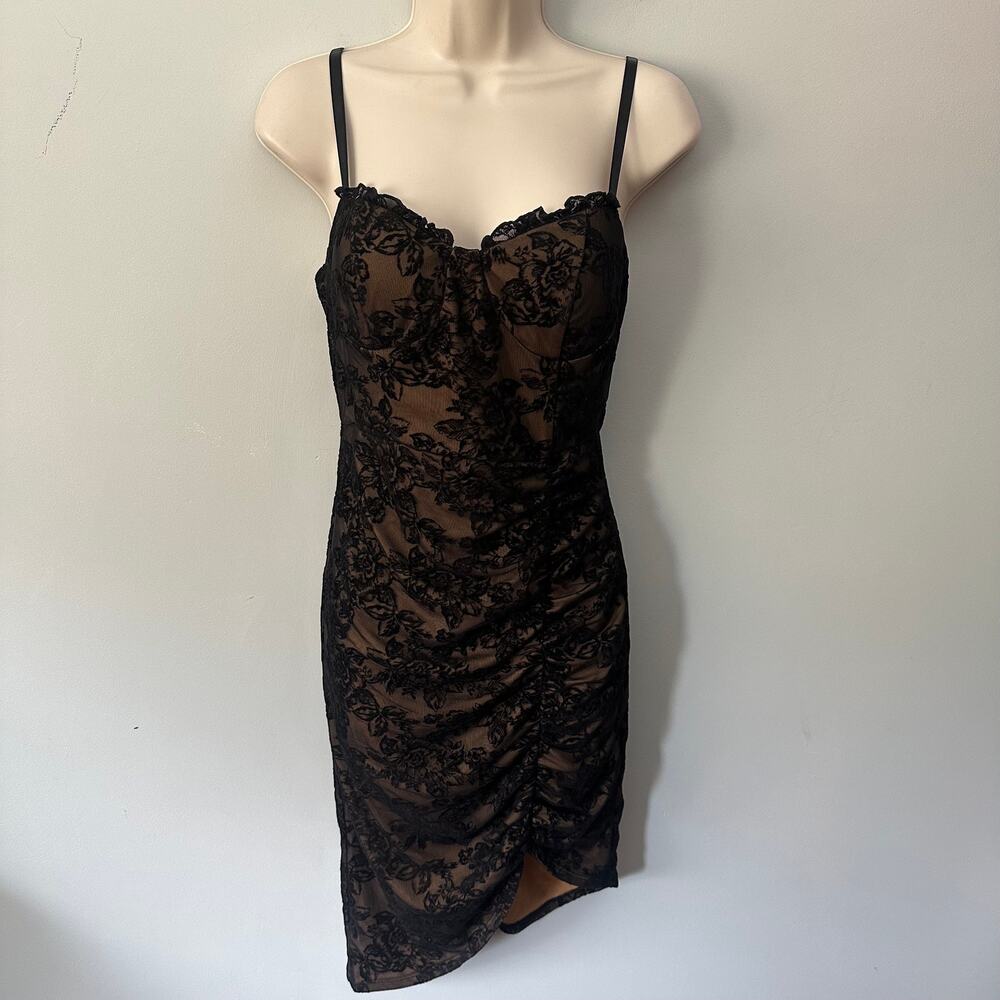 Invitee Dress Medium Black Lace Bodycon Mini Sheath Cocktail Vampy Coquette